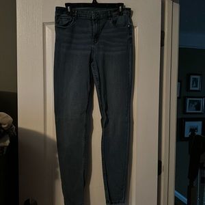Blue jeans. Skinny fit